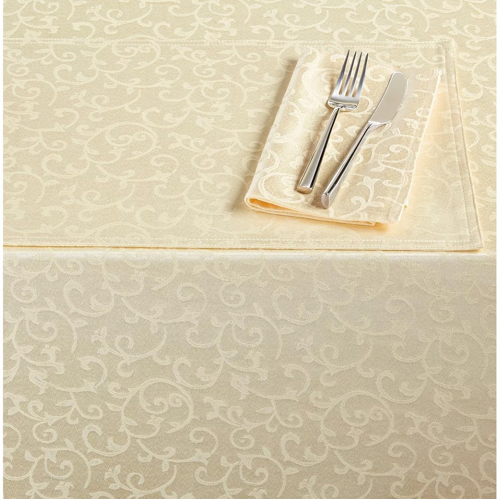 Lenox table cloth oblong oval 60x84